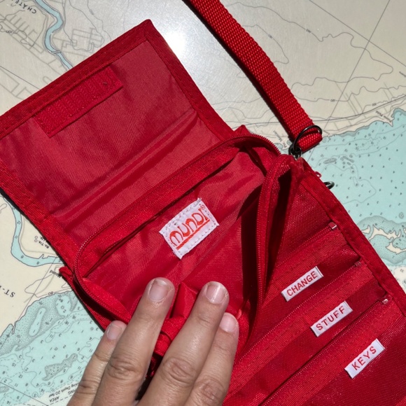 Vintage 90s Mundi Red Wallet / Purse / Organizer - Picture 3 of 6